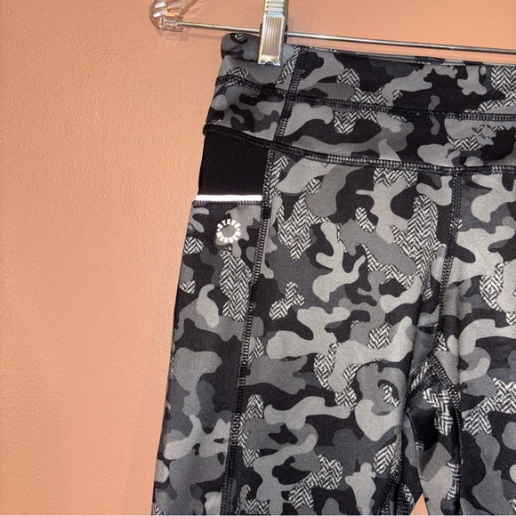 Steve Madden Workout Pants Yoga Pants Leggings Tights Womens Small - Picture 2 of 12